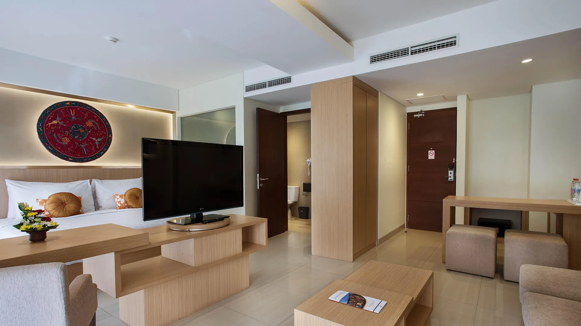 Sense Sunset Hotel Seminyak Indonesia